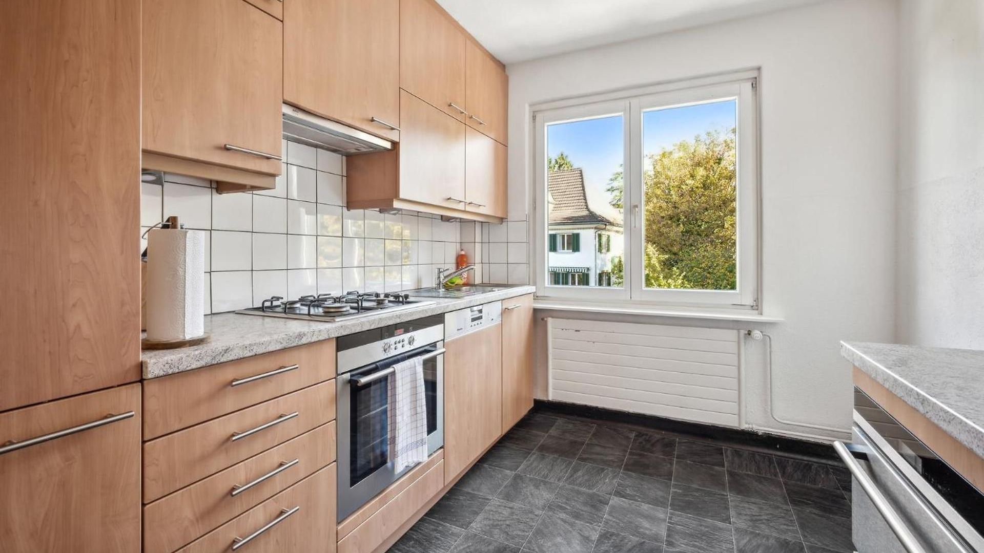 Homey Comfort In Oerlikon