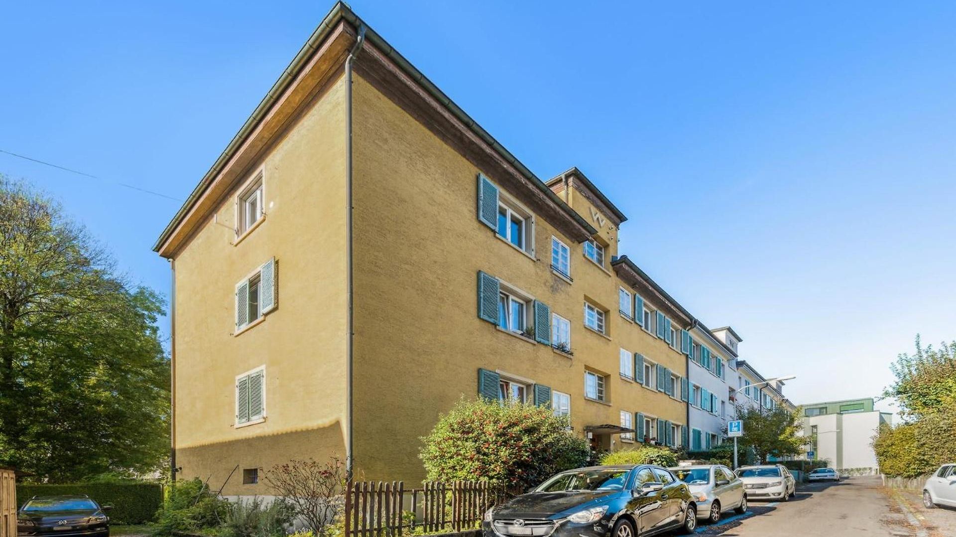 Homey Comfort In Oerlikon Zurich