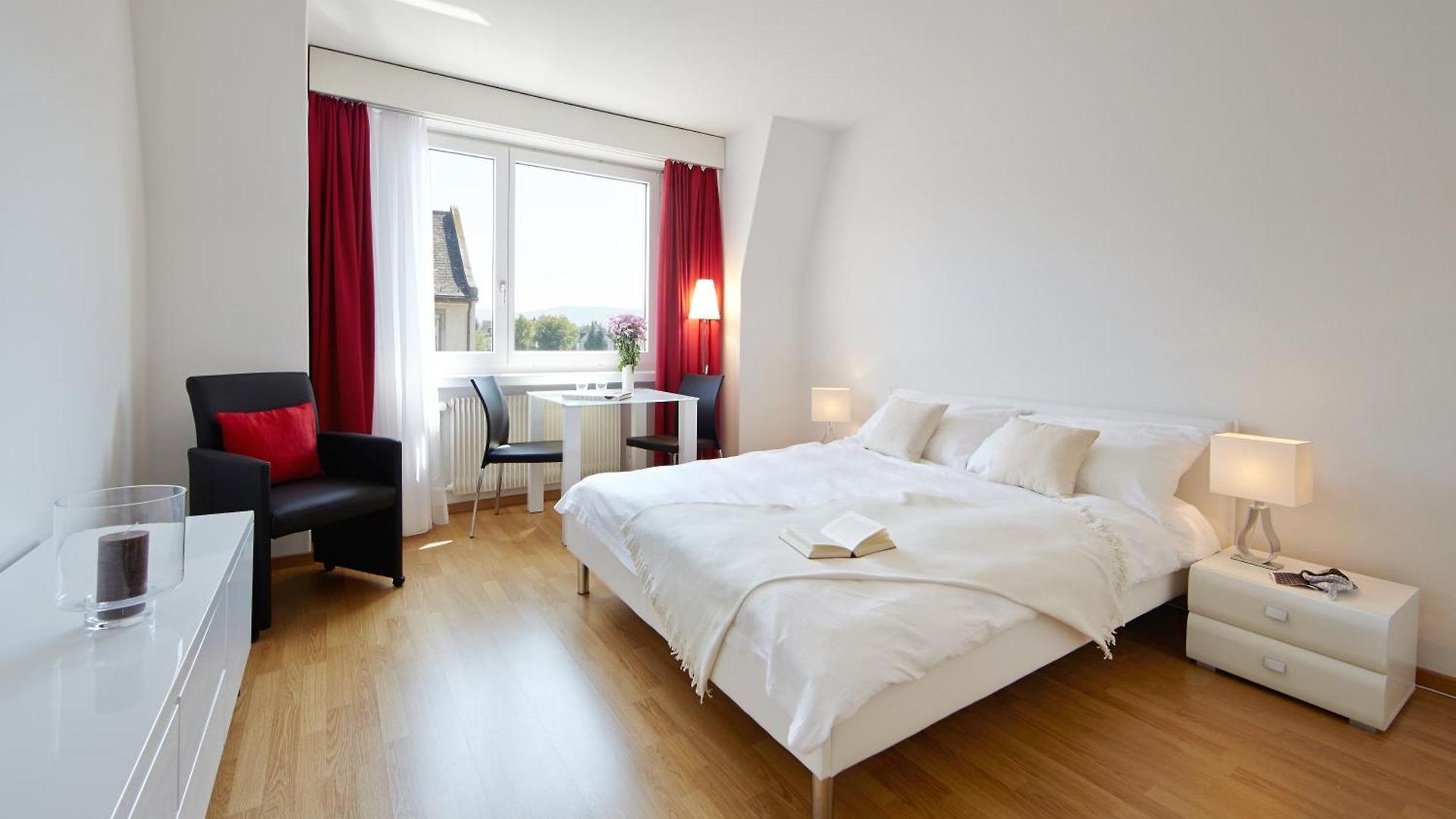 - Forchstrasse Apartment Zurich