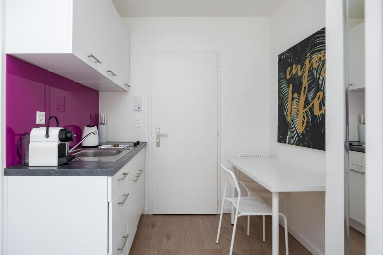 Urban Oasis With Queen Bed And View Be-23 Apartment Zurich