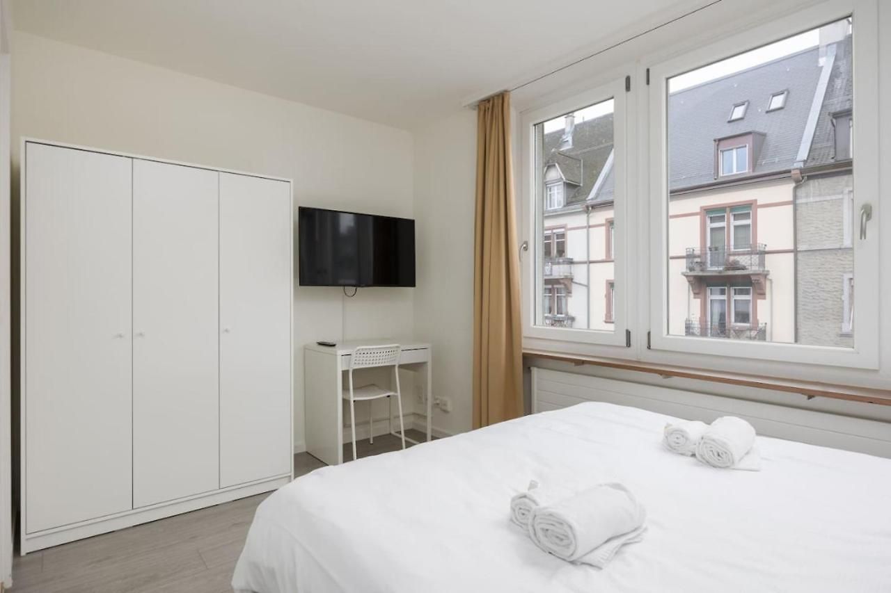 Urban Oasis With Queen Bed And View Be-48 Zurich