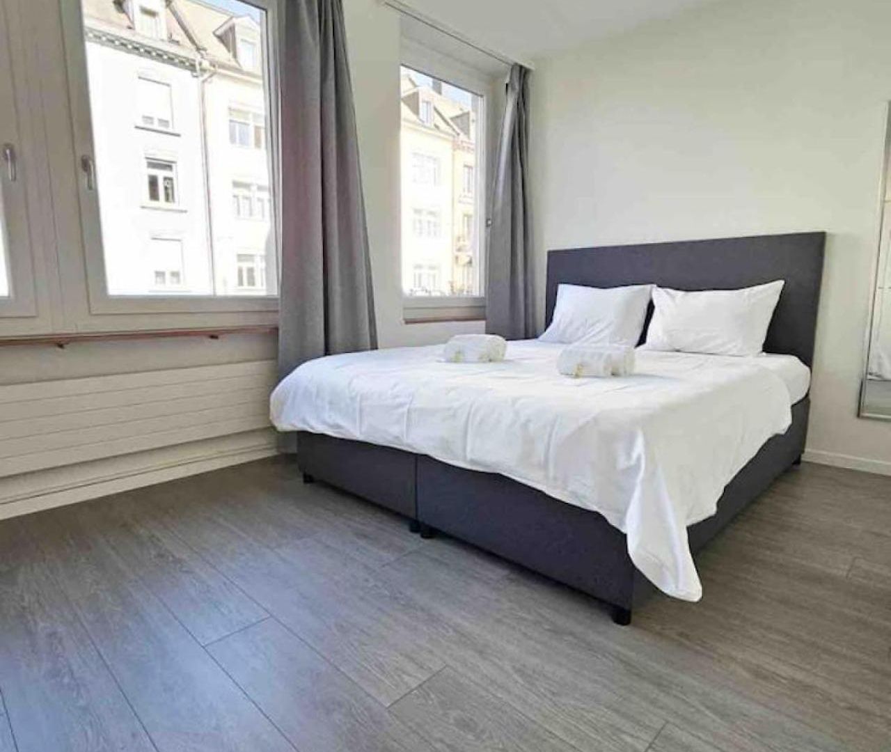 Downtown Deluxe With Queen Bed Be-25 * Zurich