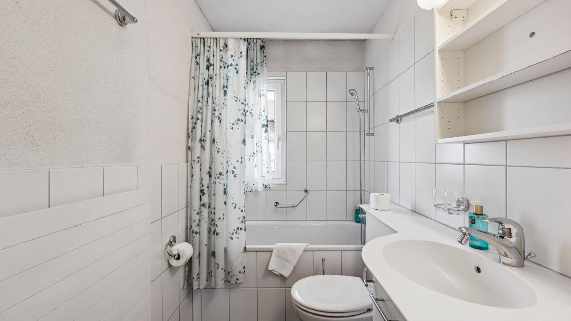 Apartment Comfortable In Oerlikon 20 Minutes Away From Airport *