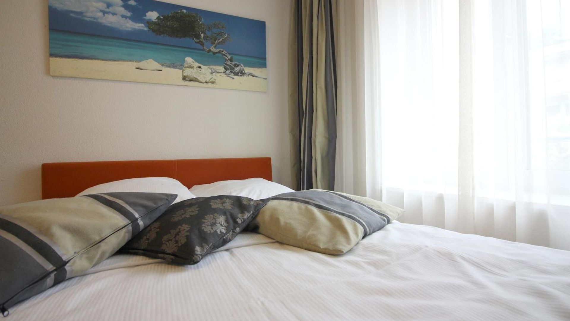 Apartment Swiss Star Oerlikon Lodge - Self Check-In *