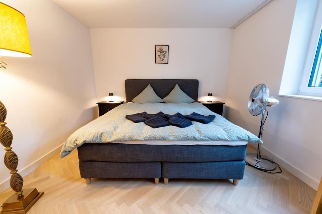 Ground Floor - Peaceful Living In The Of Apartment Zürich