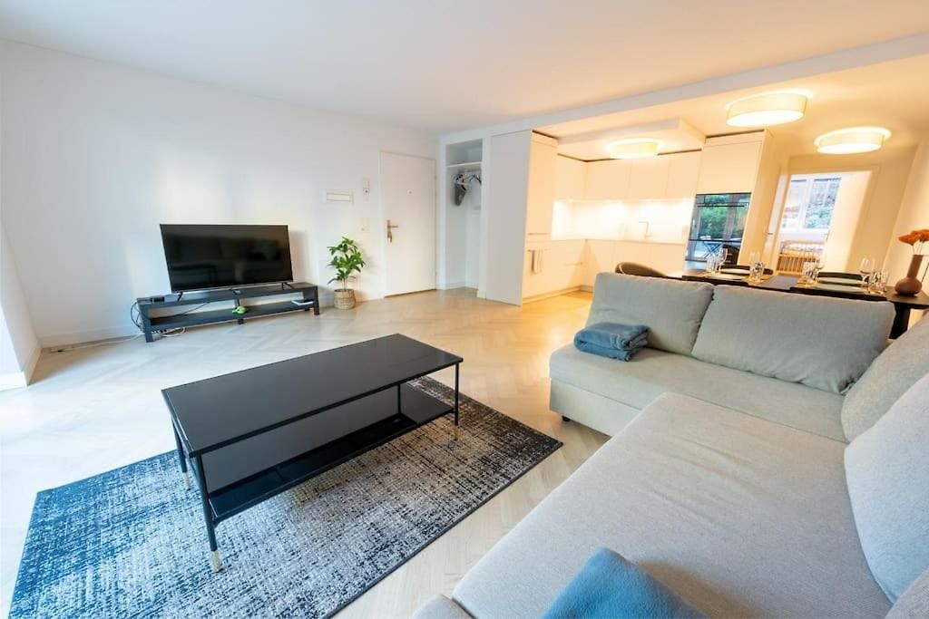 Ground Floor - Peaceful Living In The Of Apartment