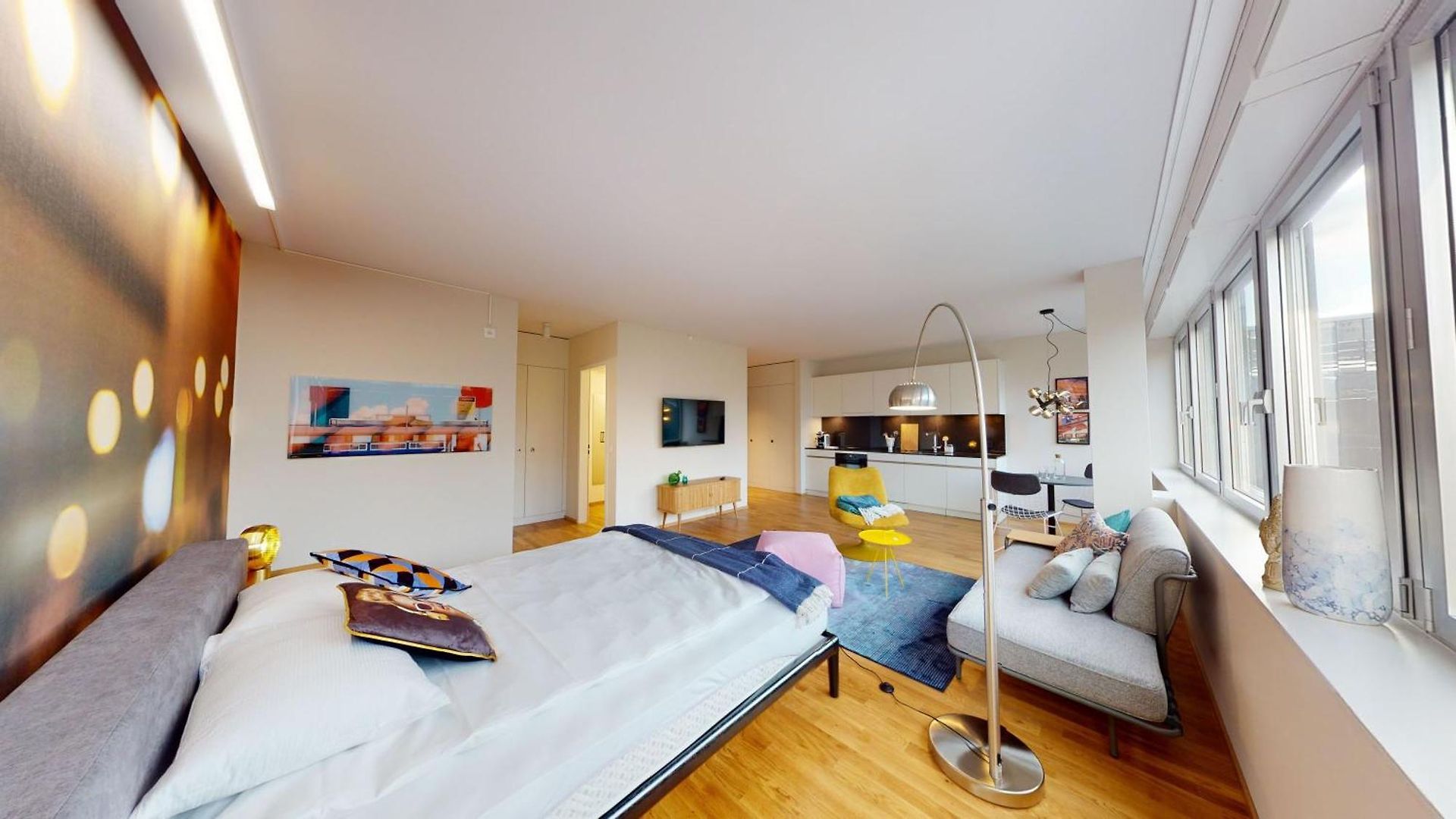 Livingtown Lofts Apartment *
