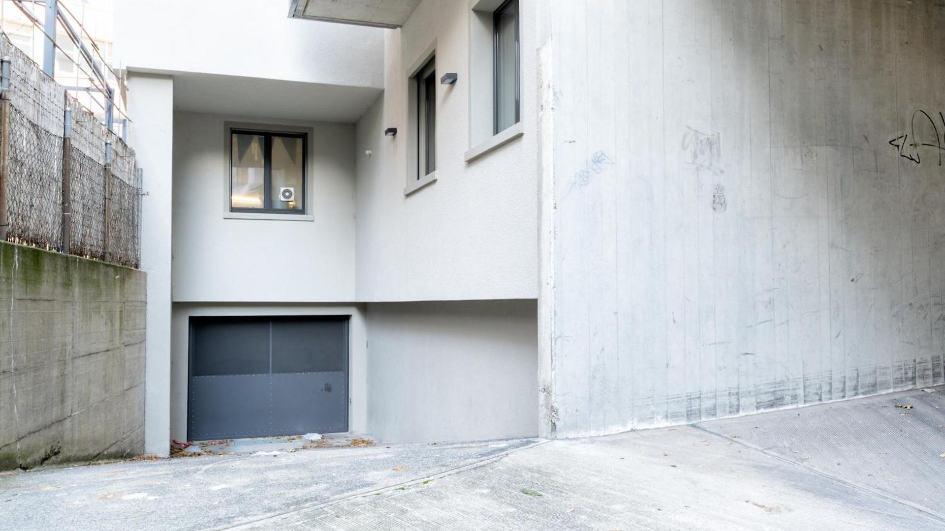 Urban Rooftop Getaway Apartment *