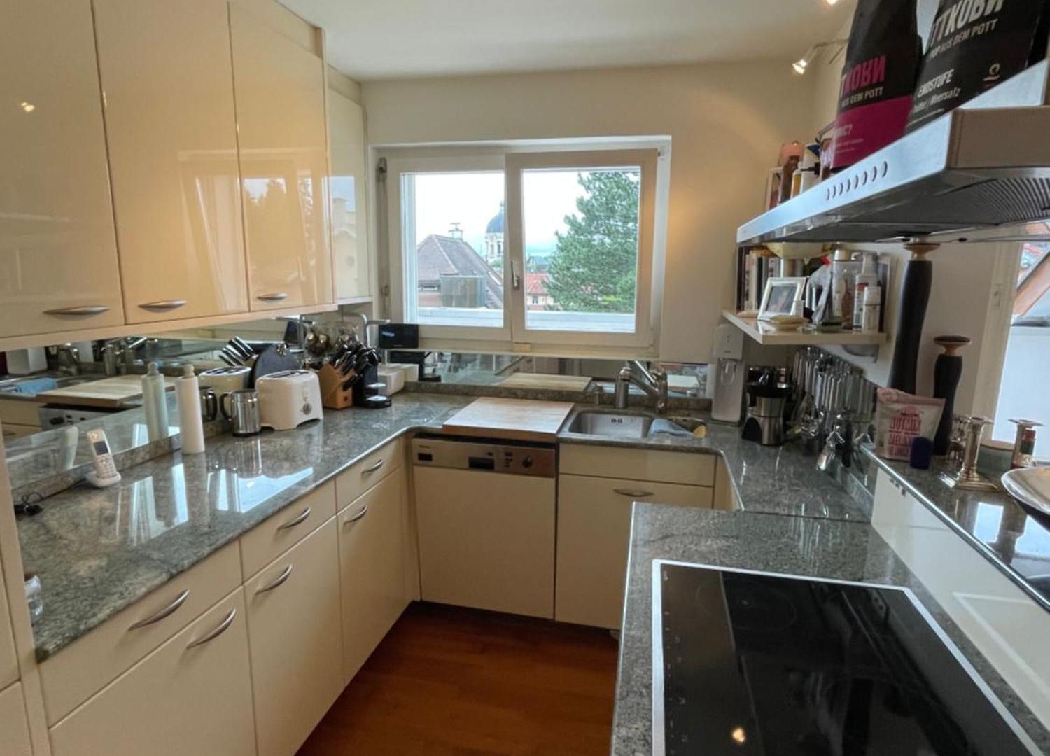 Spacious And Stylish In * Zurich