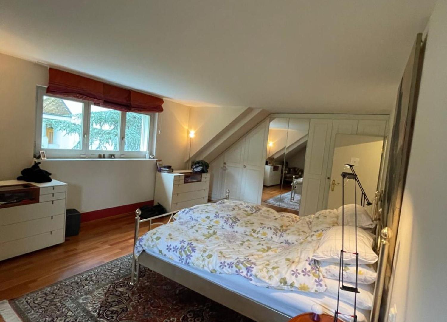 Spacious And Stylish In Zurich
