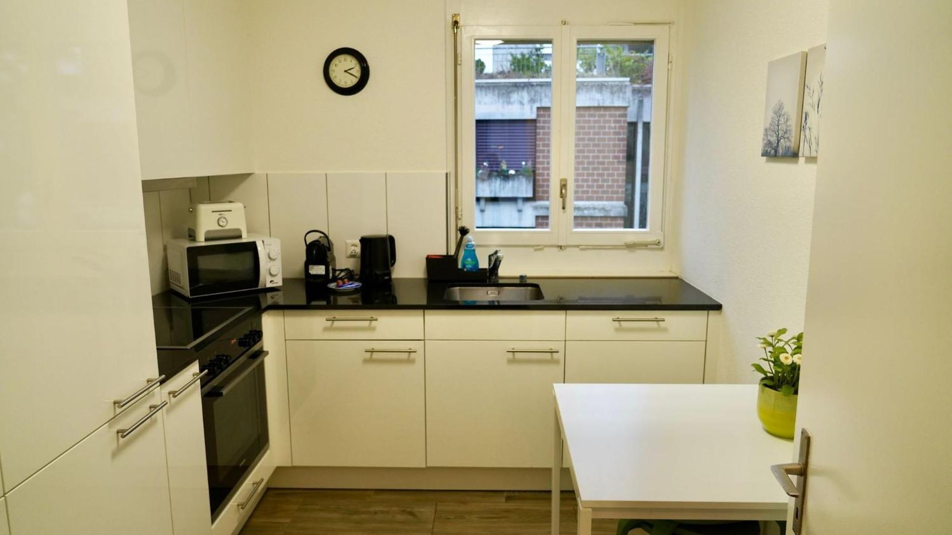 Apartment Swiss - 2 Bedroom Close To Eth Zurich