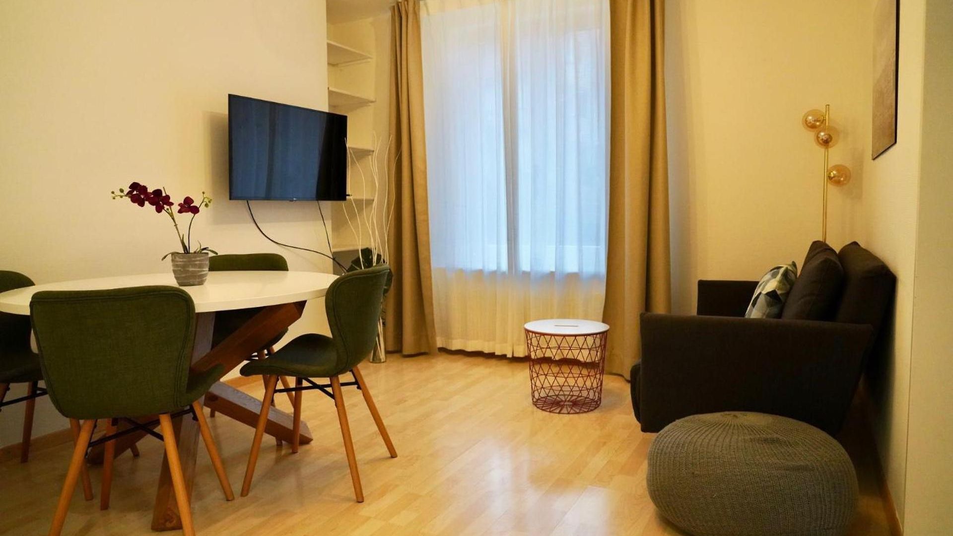 Apartment Swiss - 2 Bedroom Close To Eth