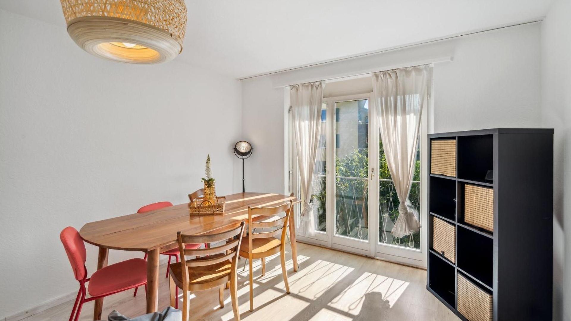 Affordable Comfort In Apartment