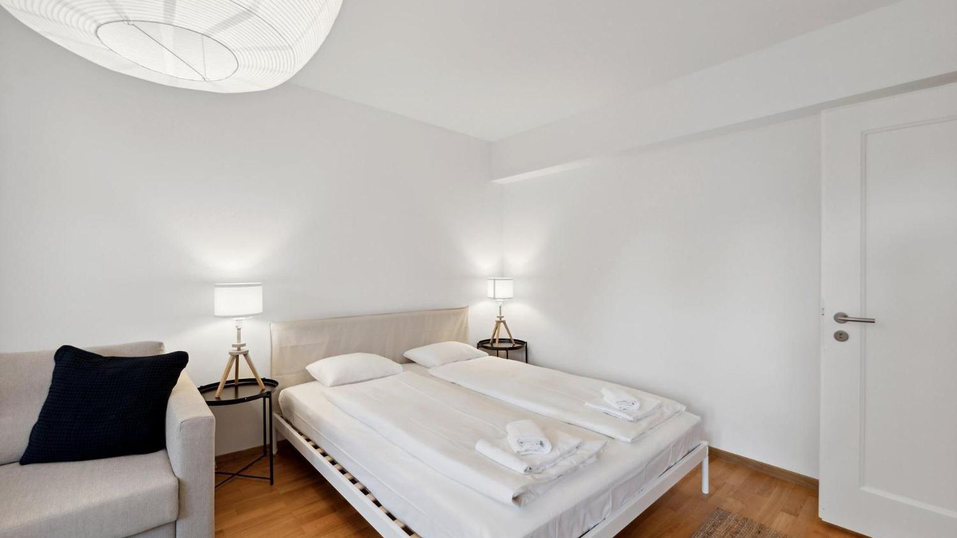 Muenstergasse Old Town Apartment Zurich
