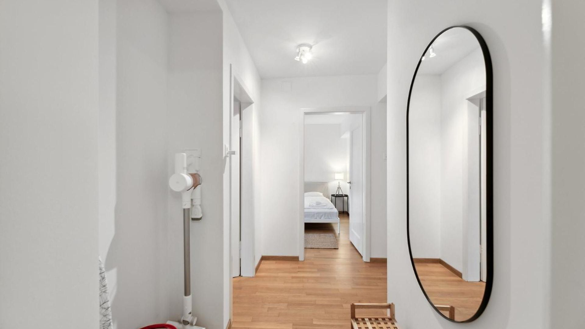 Muenstergasse Old Town Apartment