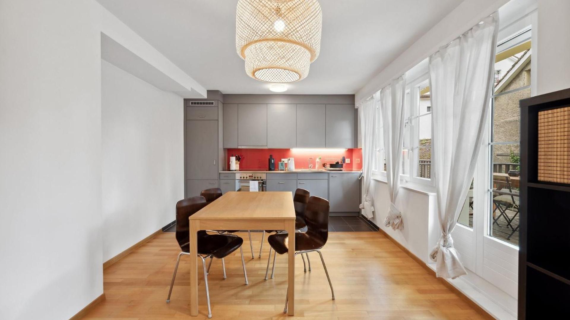 Muenstergasse Old Town Apartment Zurich