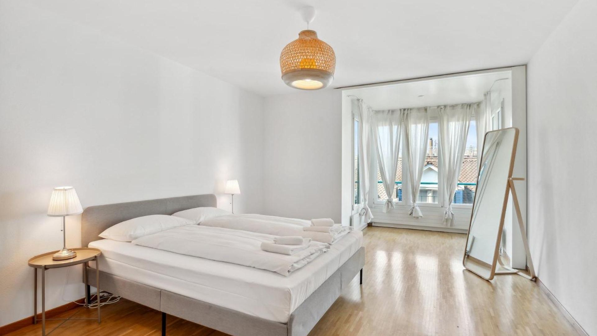 Spacious Hoting Apartment