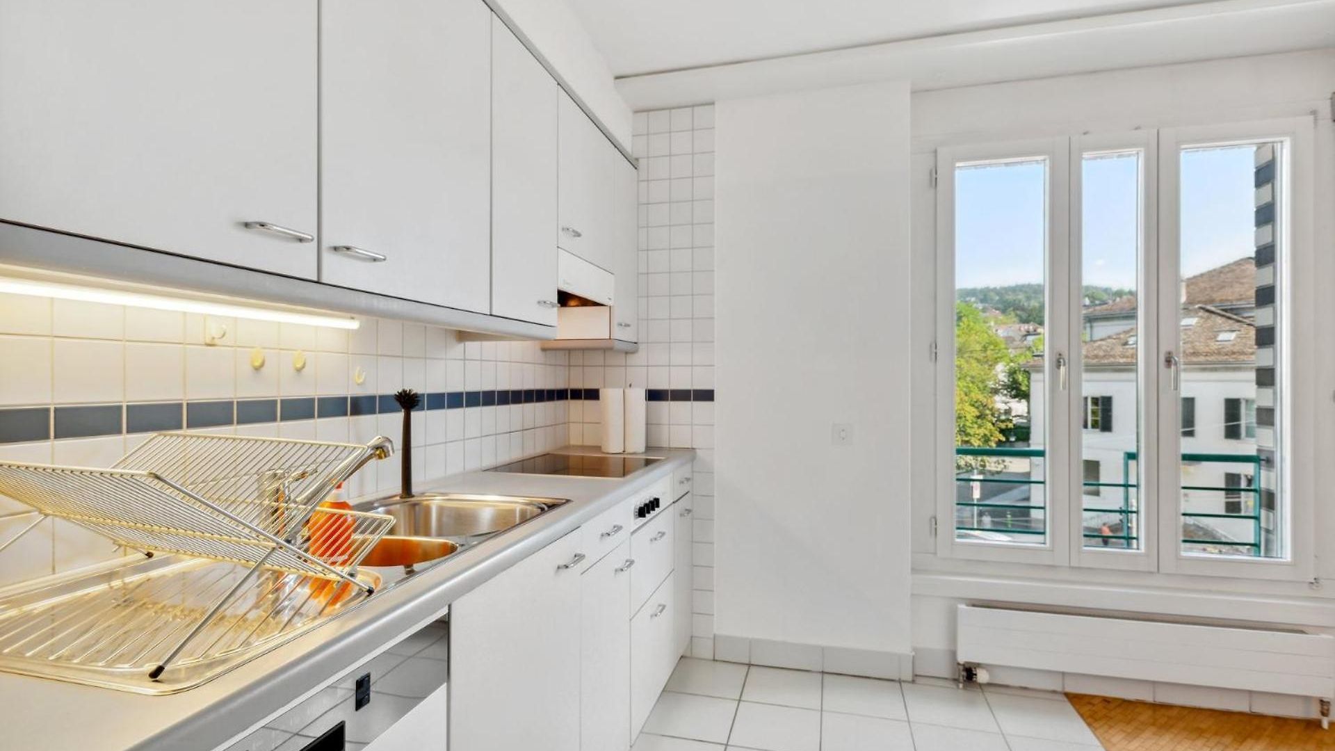 Spacious Hoting Apartment Zürich