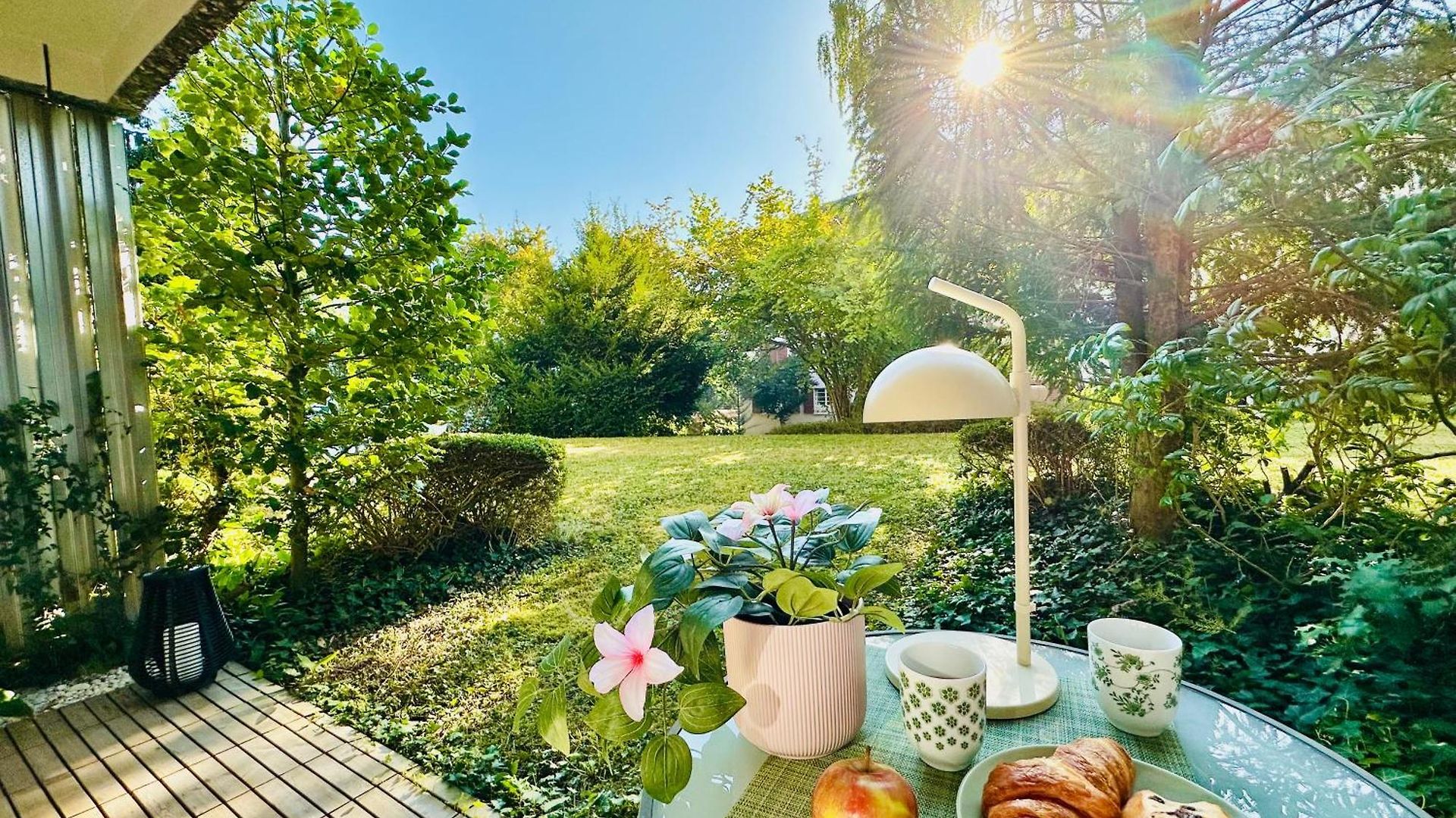 Alpine With Ac, Garden Terrace And Much Privacy *