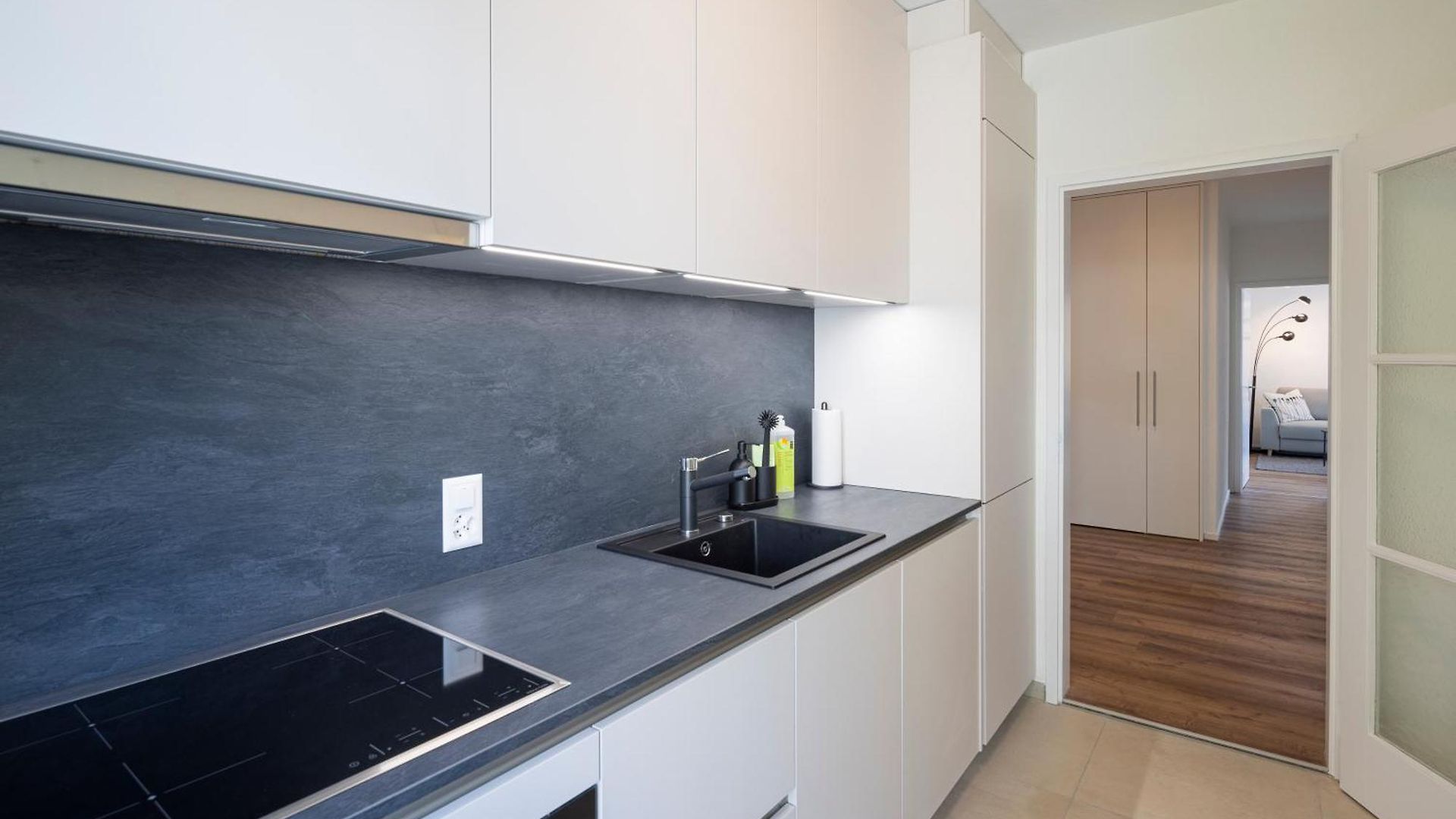 Stayy Bijou Balgrist Premium Near Hospitals - 24h Self Check-in - Parking Apartment