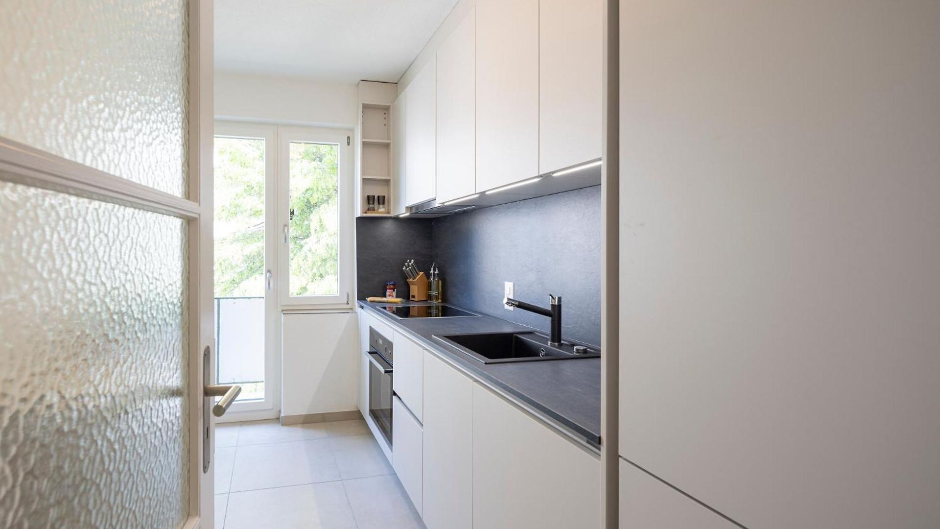 Stayy Bijou Balgrist Premium Near Hospitals - 24h Self Check-in - Parking *