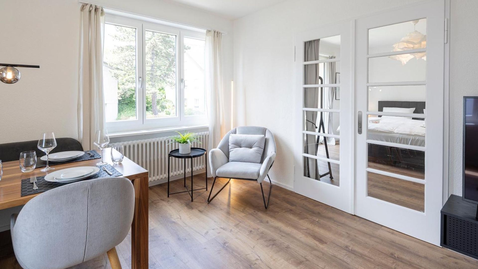 Stayy Bijou Balgrist Premium Near Hospitals - 24h Self Check-in - Parking Apartment
