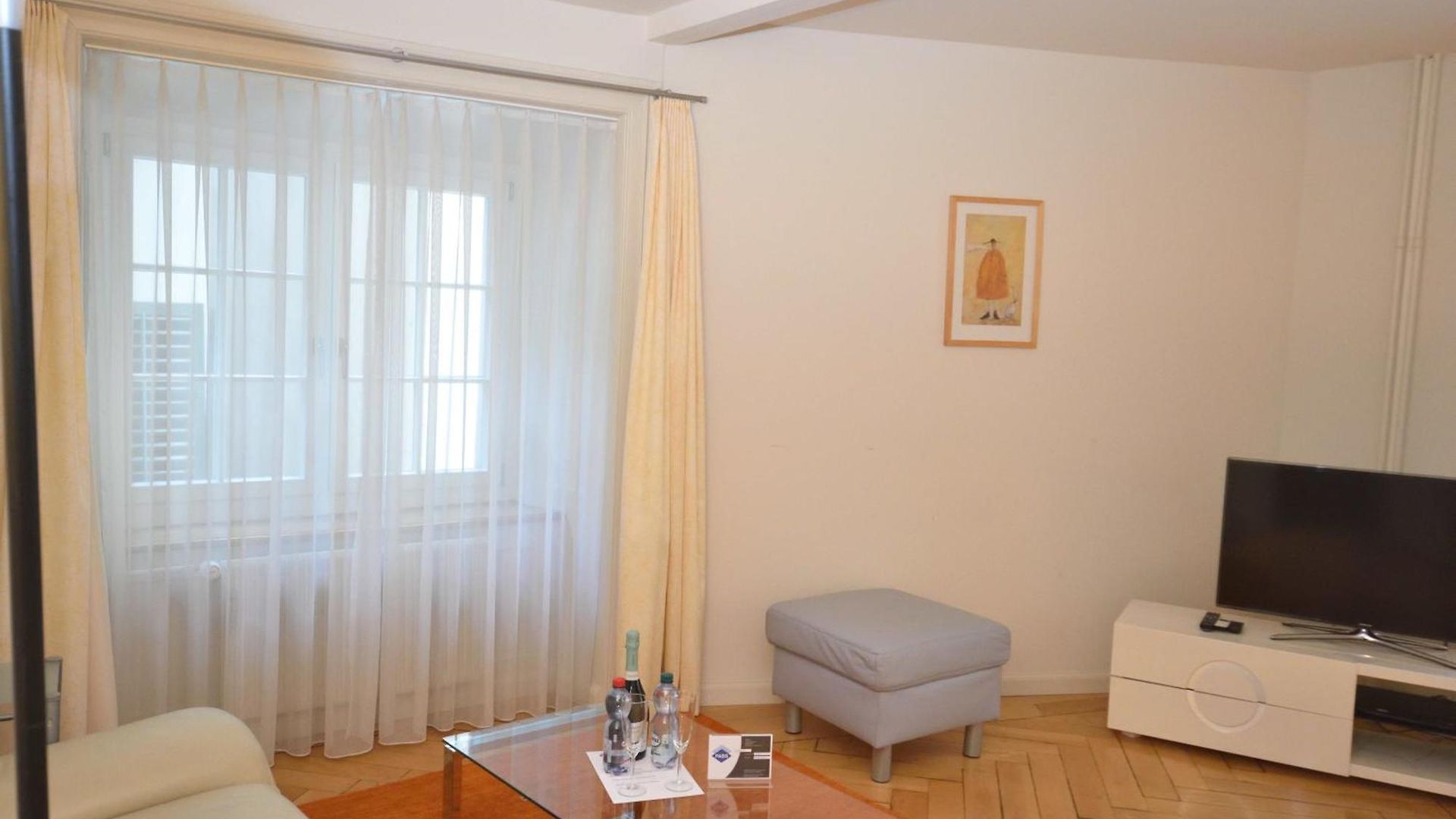 1br Flat In Historical Center - Symbol 3 *