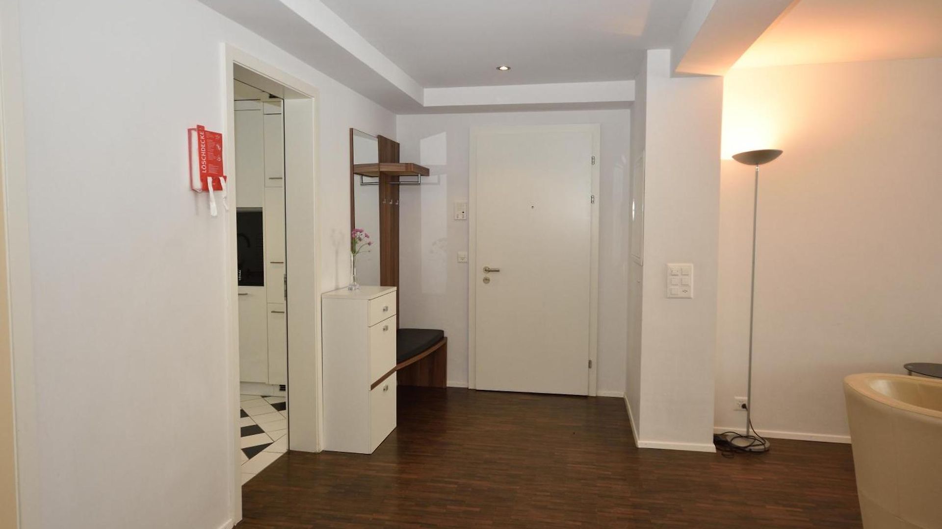 Apartment Stylish 2br Near - Flower 3 *