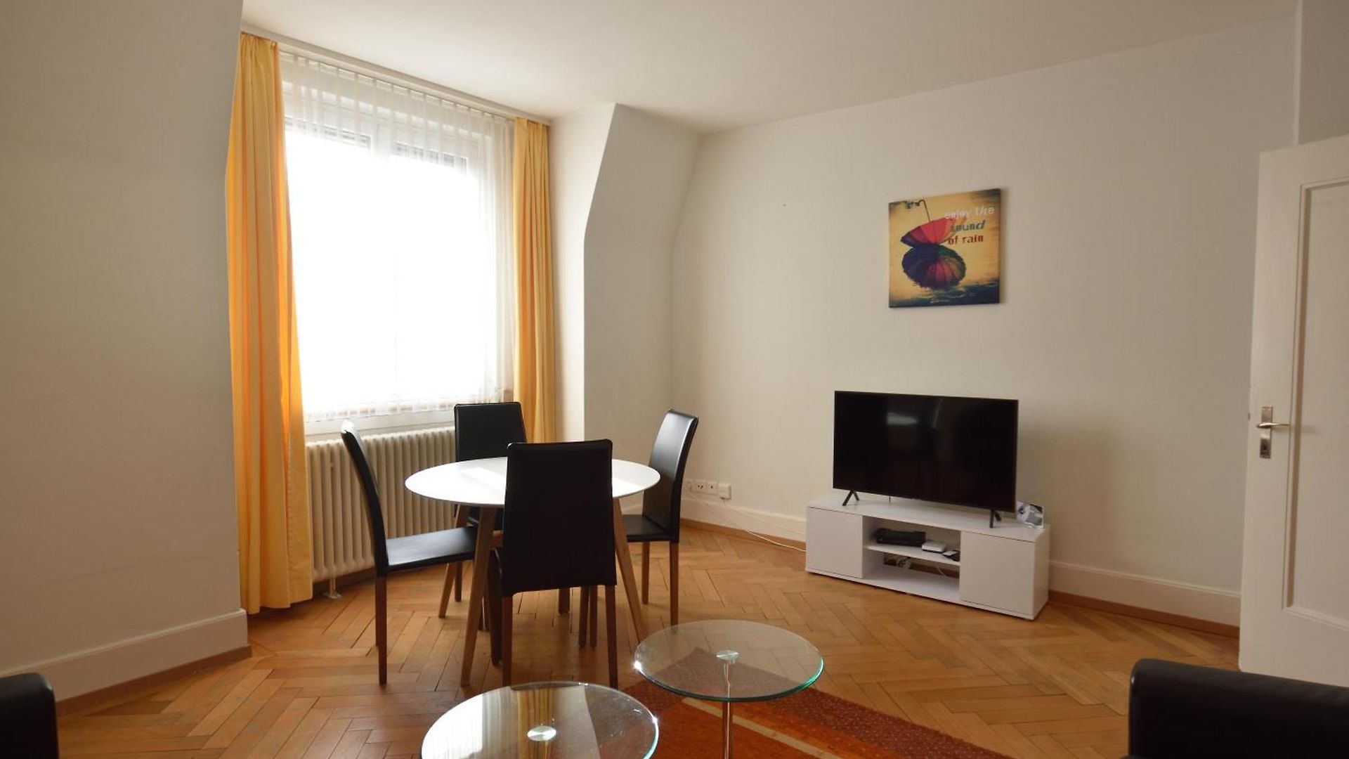 Cosy 2-bedroom Near - Stardust 31 Apartment