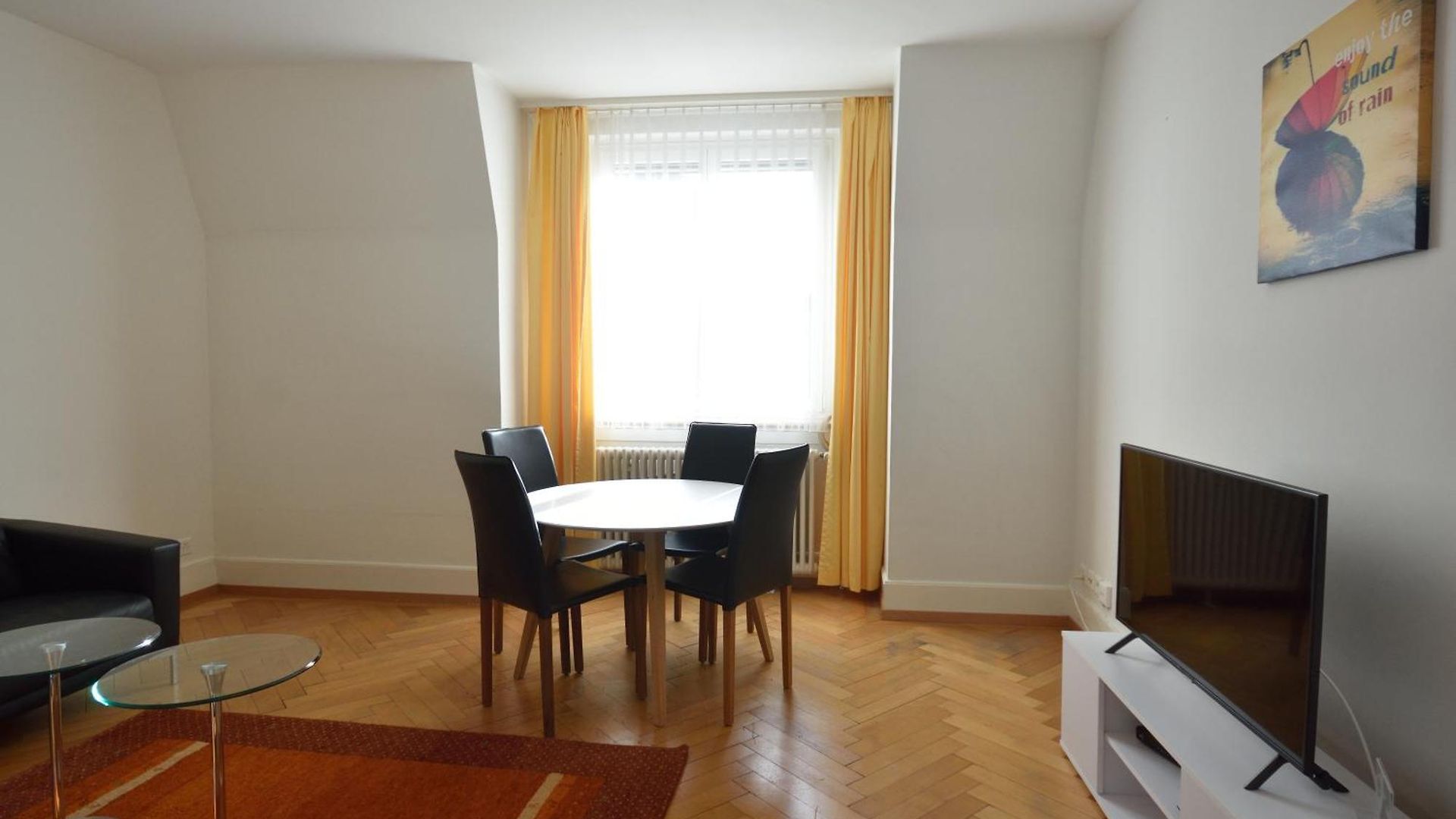 Cosy 2-bedroom Near - Stardust 31 Apartment *