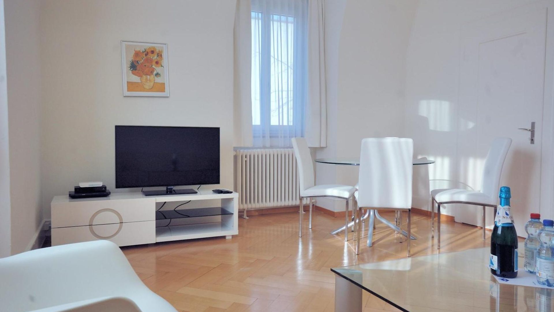 Spacious 2-bedroom Near - Stardust 32 Apartment *