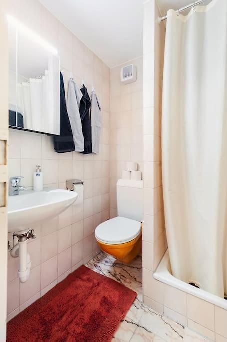 Charmante An Beliebter, Urbaner Lage Apartment Zurich
