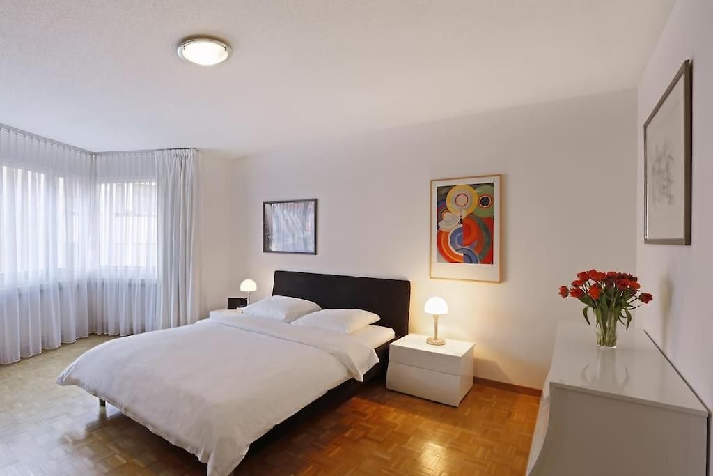 Apartment Fantastic 2 Bedroom Flat Close To The