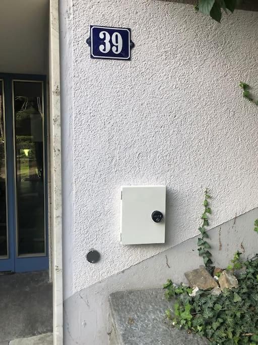 Bright 1 Bedroom Flat In The Centre *