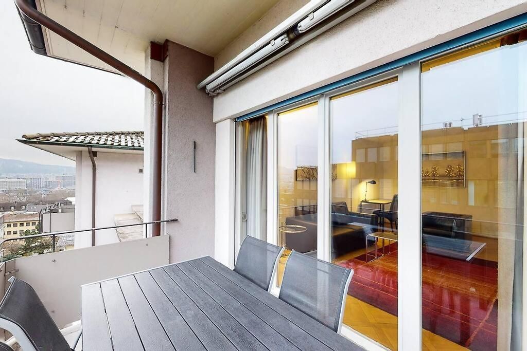 Bright 1 Bedroom Flat In The Centre