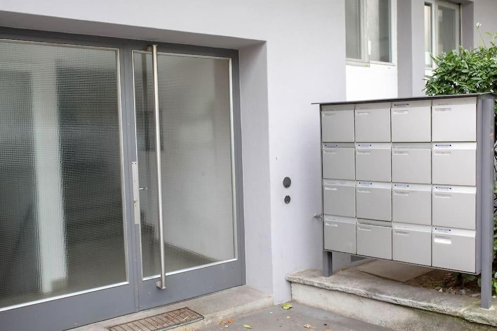 Apartment And Big 1 Bedroom Flat Center/near Zurich