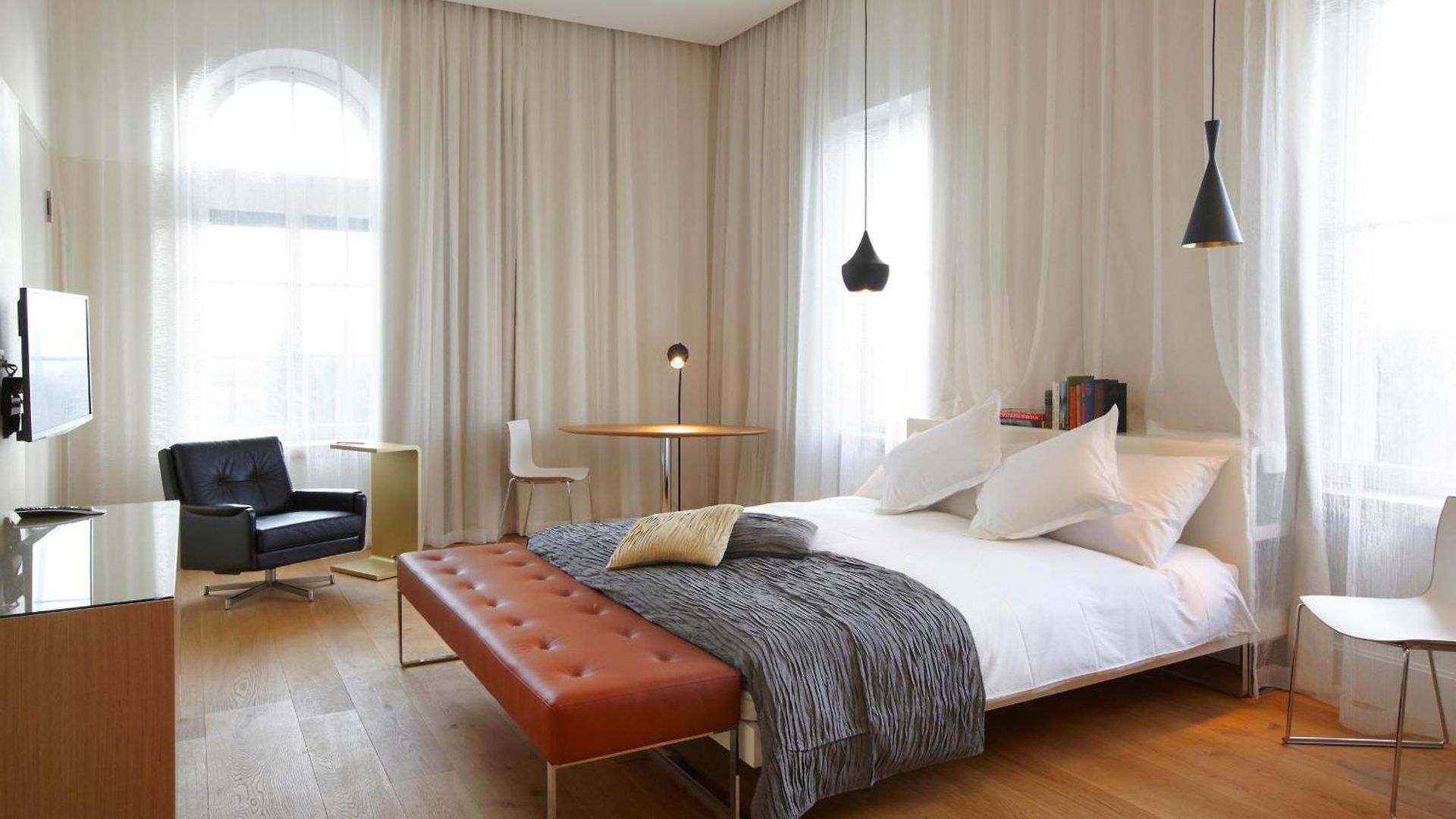 Hotel B2 Boutique 4*