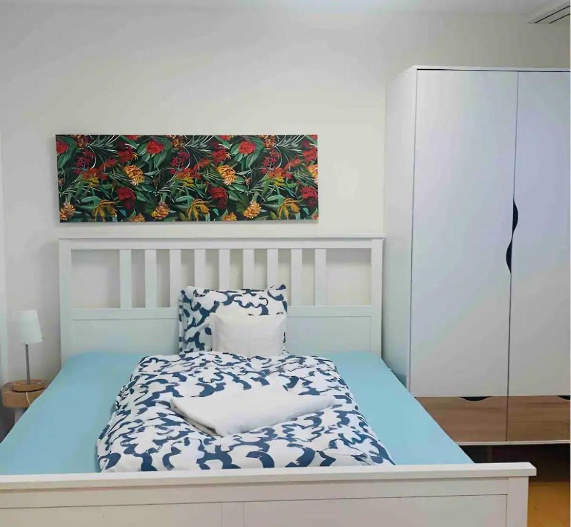 25m2 With Kitchen In