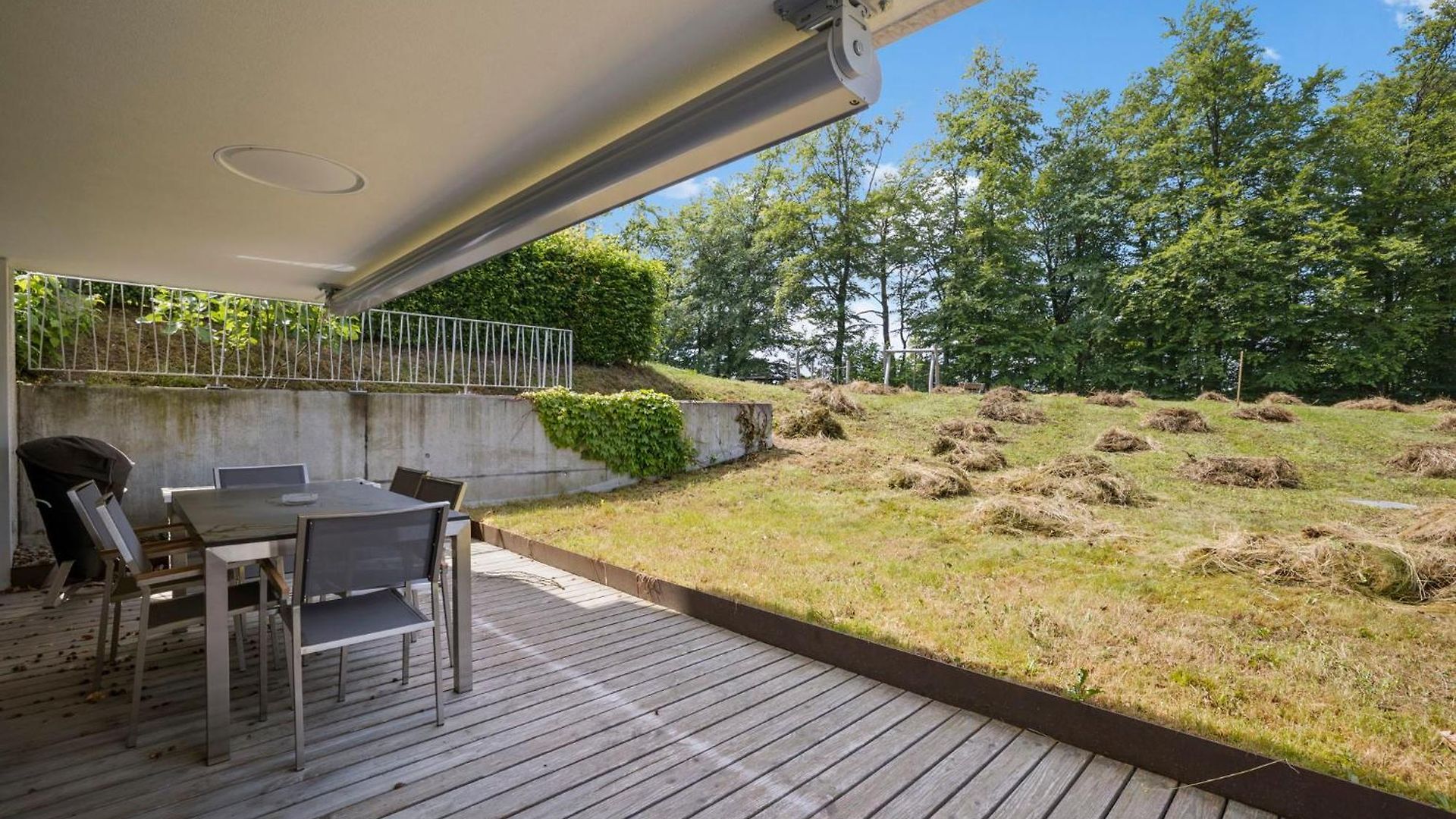 Exclusive Spacious Apt. With Garden In * Zurich