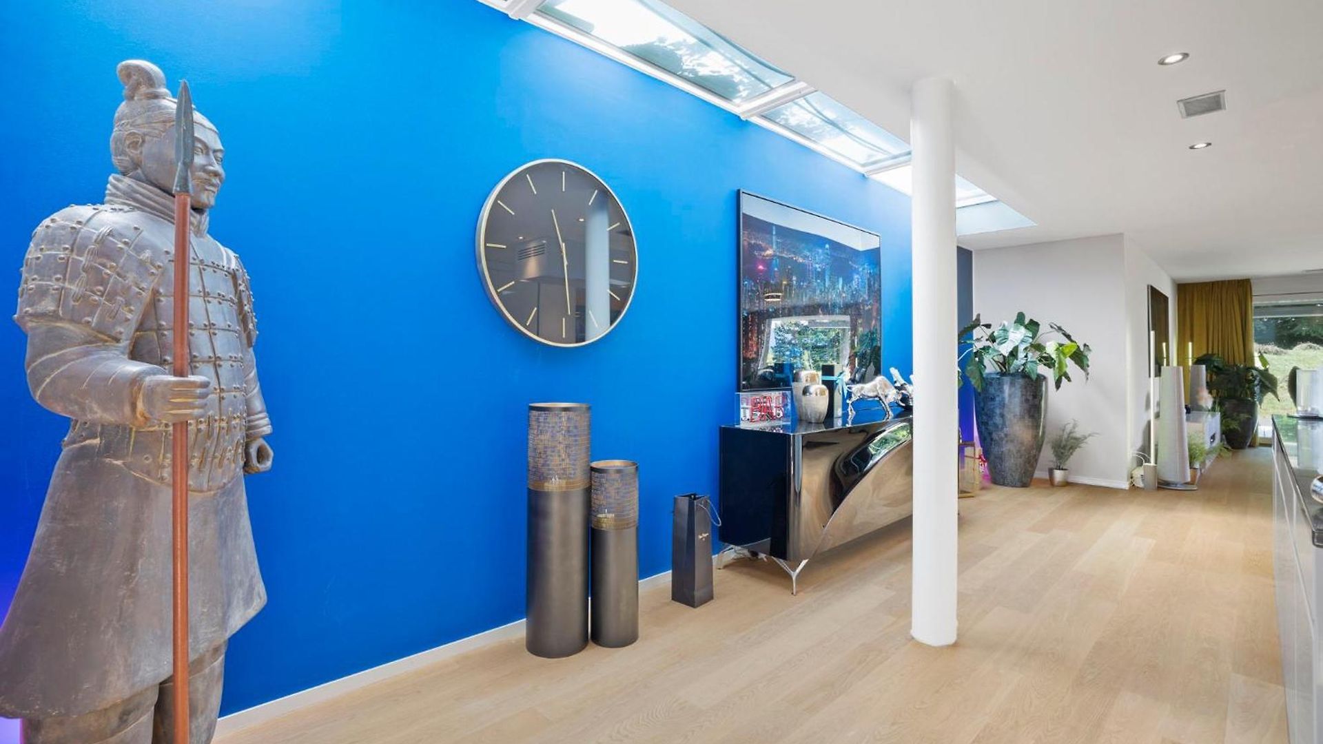 Exclusive Spacious Apt. With Garden In *