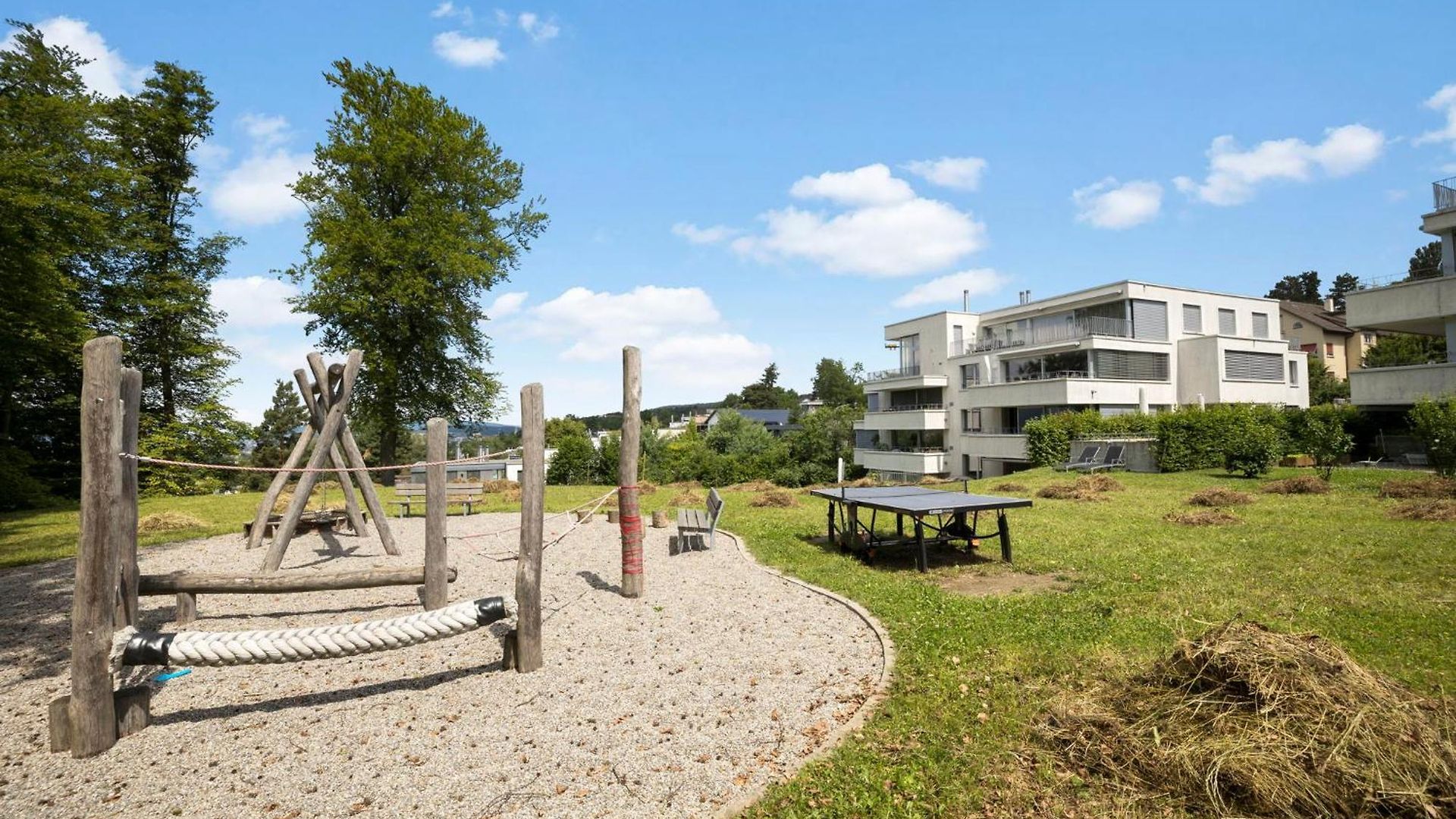 Apartment Exclusive Spacious Apt. With Garden In