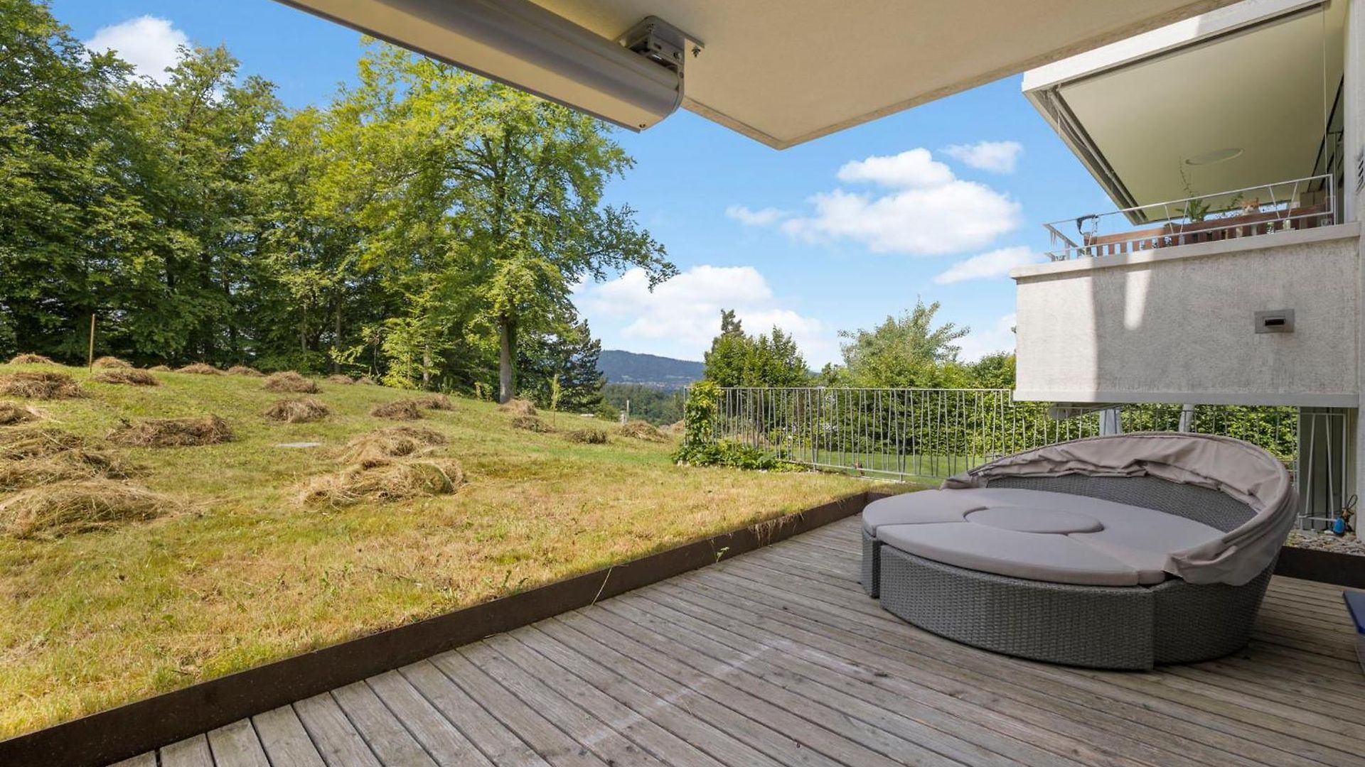 Apartment Exclusive Spacious Apt. With Garden In