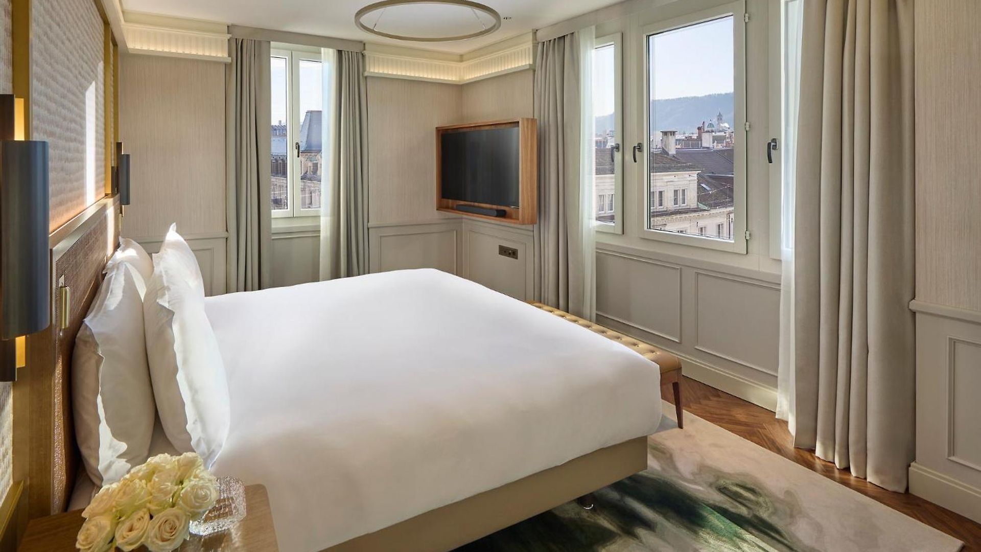 Mandarin Oriental Savoy, Hotel