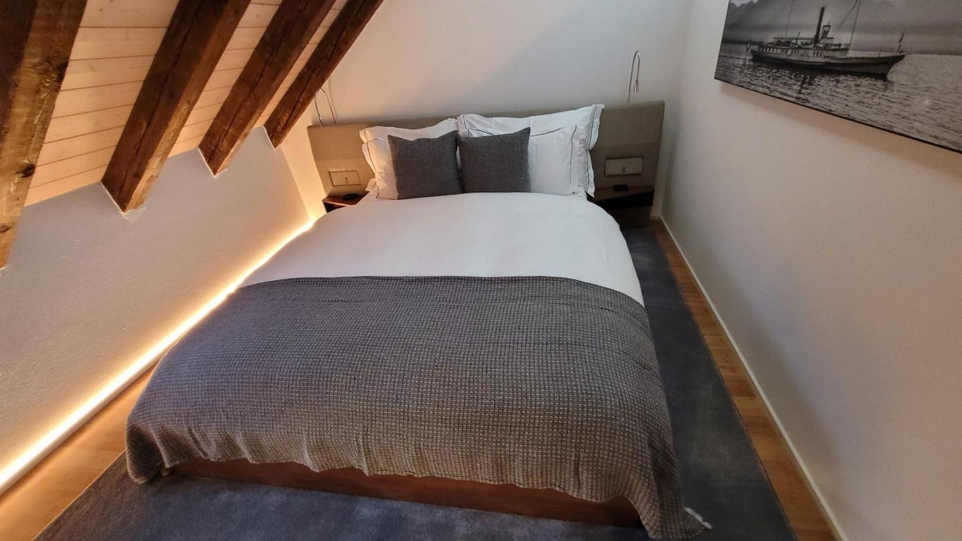 Le Bijou Lintheschergasse / Hb Apartment Zürich