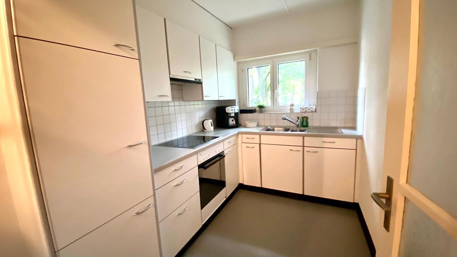 Apartment Modern Eingerichtete Stadtwohnung In Wollishofen Zurich