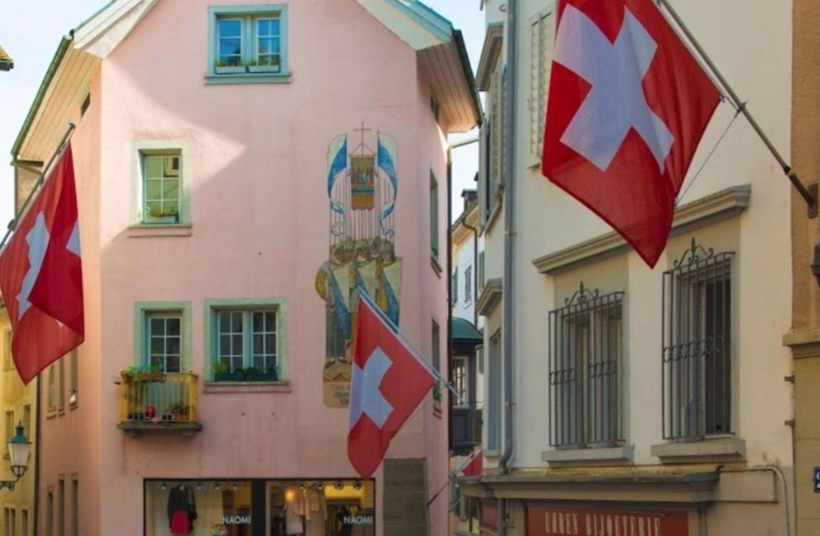 Pedestrian Area Close To Bahnhofstrasse Zurich