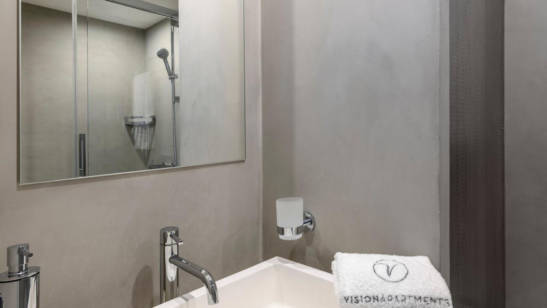 Aparthotel Visionapartments Brandschenkestrasse - Contactless Check-in 3*