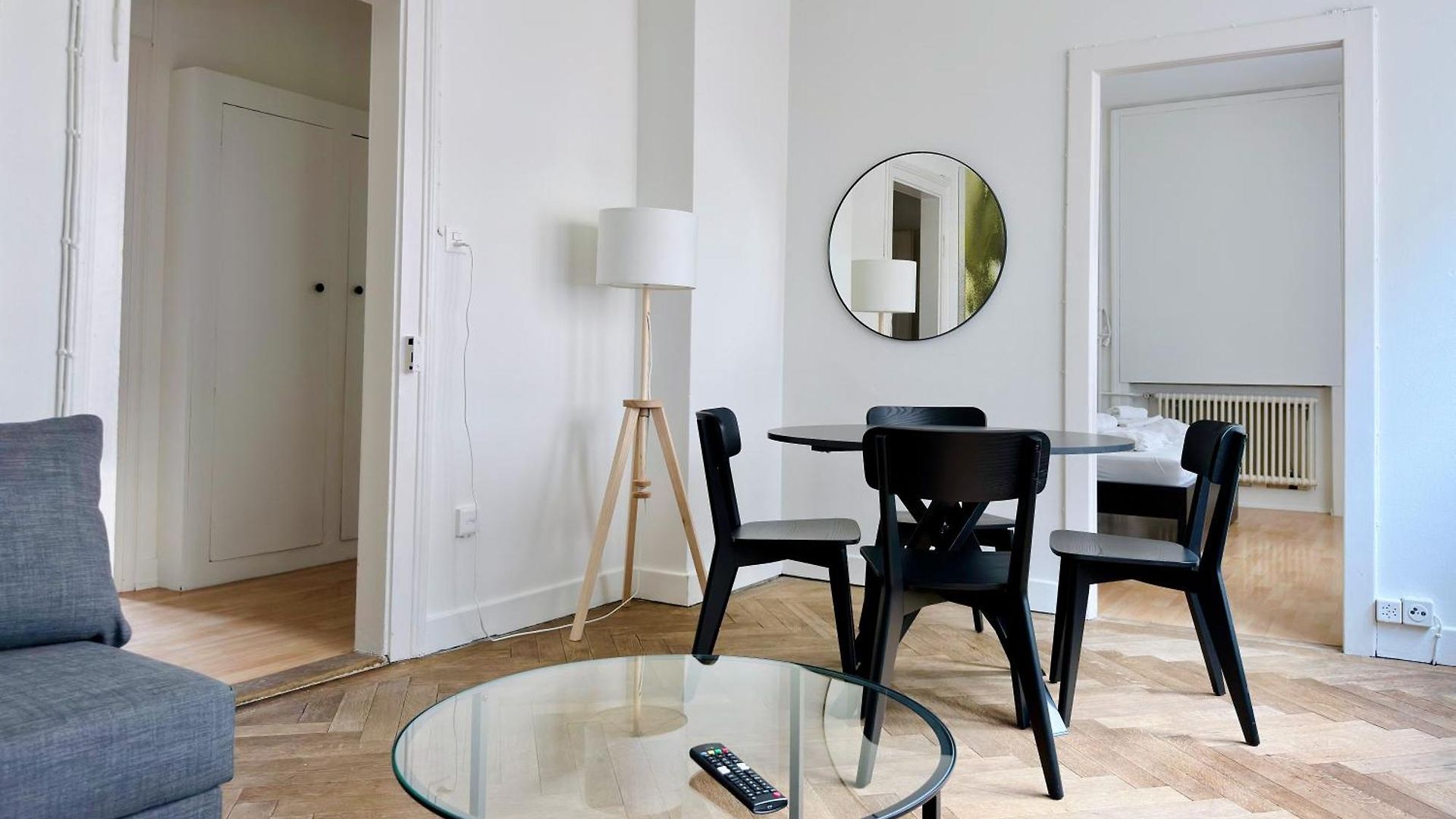 Citycentral 2 Bedroom Flat Near Main Station Apartment *