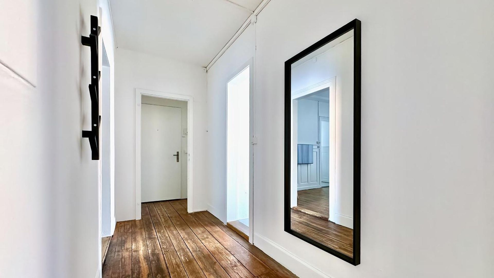 Citycentral 2 Bedroom Flat Near Main Station Zürich