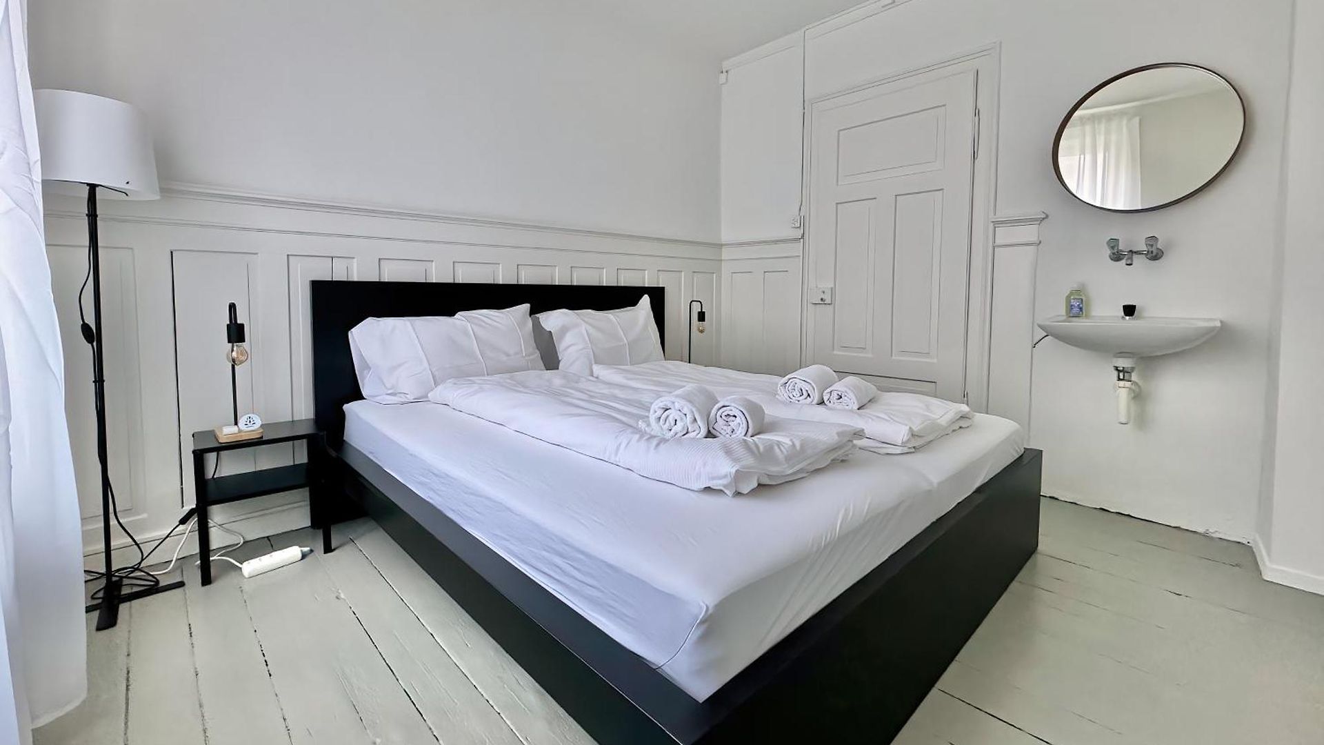 Citycentral 2 Bedroom Flat Near Main Station